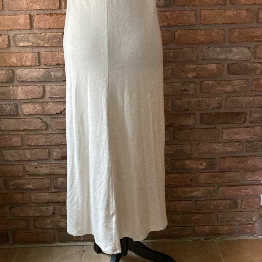 Calme Maxi Size Large NWT